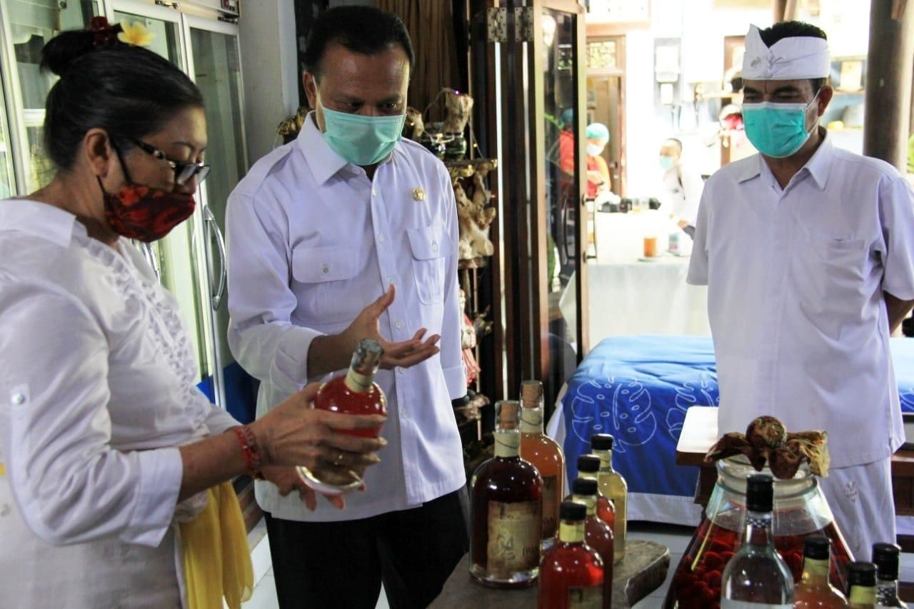 podiumnews.com-Sekda Bali Tinjau UMKM BALIBEL Paska Rakor Gernas BBI